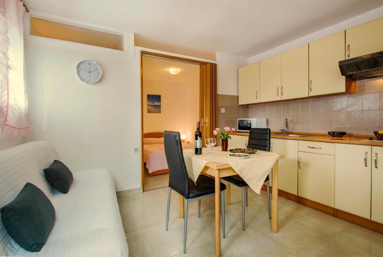 Apartments Lina 2023 Rabac Eksteriør billede