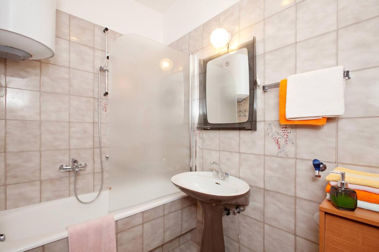 Apartments Lina 2023 Rabac Eksteriør billede
